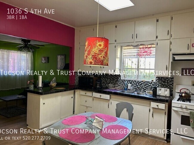 Building Photo - 1036 S 4th Ave