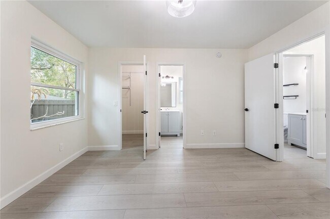 Building Photo - 104 N Glenwood Ave