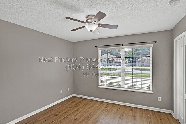 Building Photo - 1819 Branch Vine Dr W