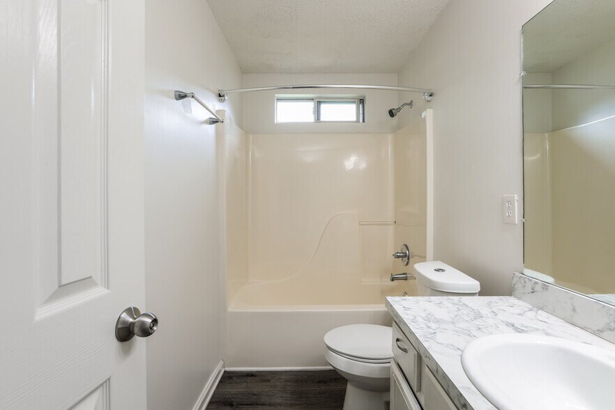 Building Photo - 1310 Waterton Trail