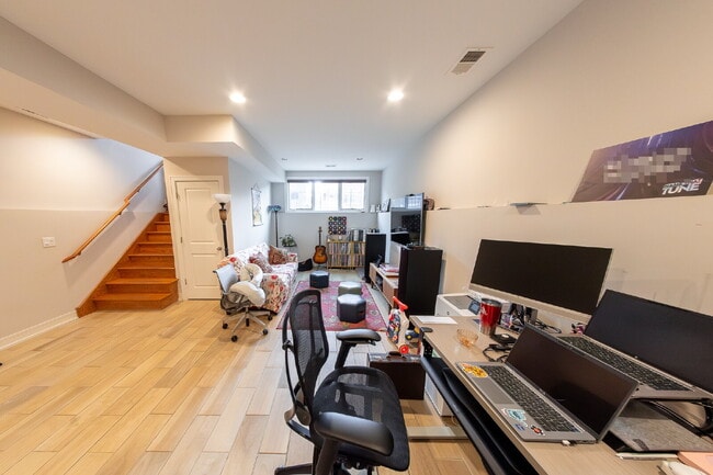 Building Photo - Beautiful West Humboldt Park Single Family Home