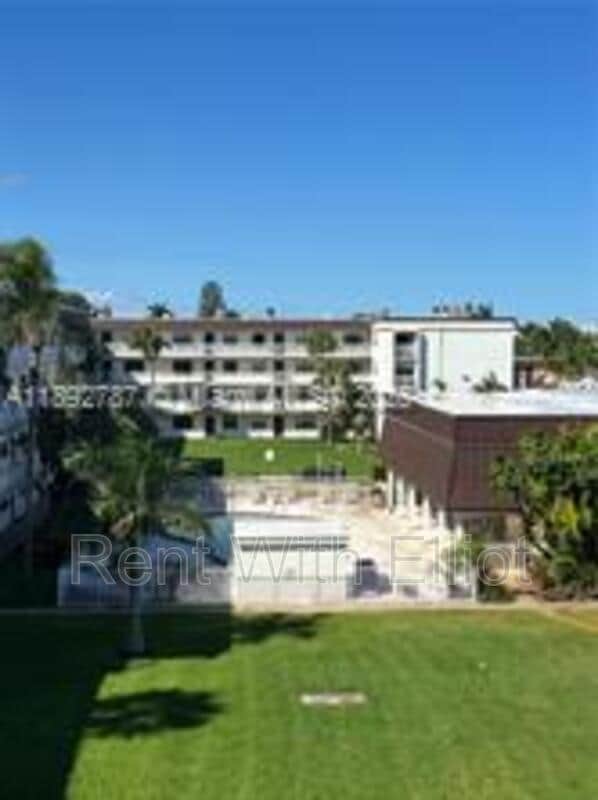 Primary Photo - 500 NE 2nd St