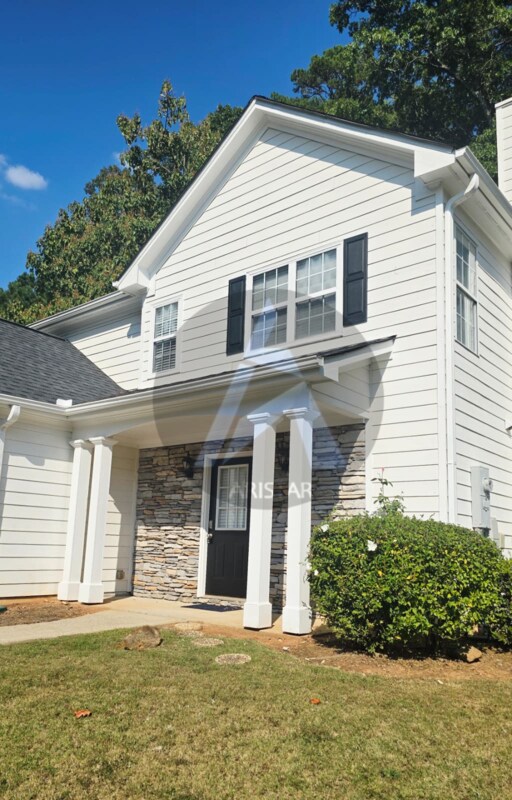 Building Photo - 2624 McGuire Dr