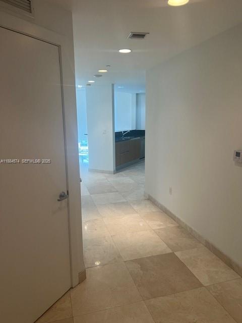 Building Photo - 1050 Brickell Ave
