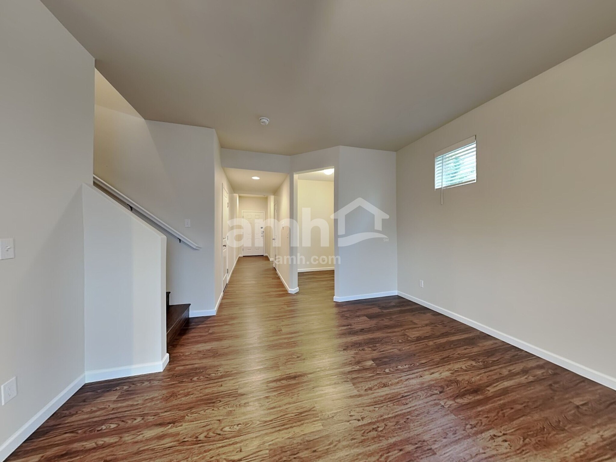 Building Photo - 18946 Lipoma Ave E