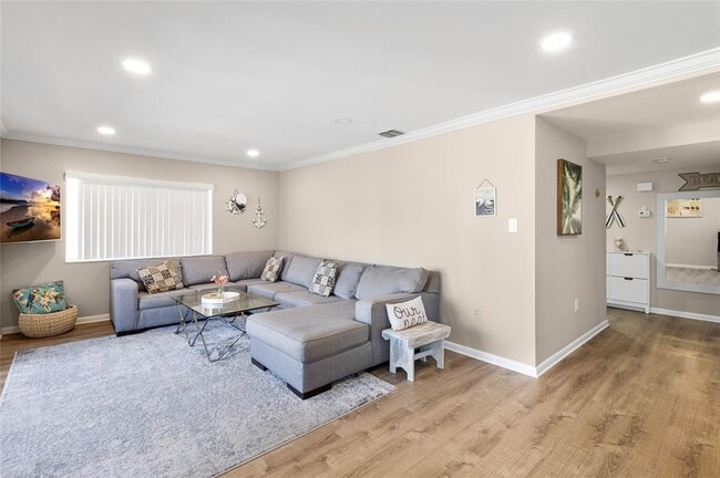 Building Photo - 1579 Greenlea Dr