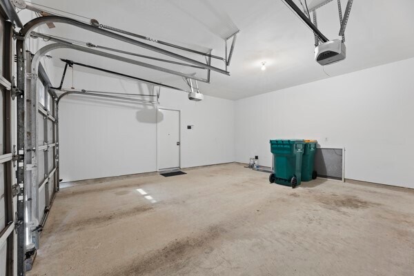 Building Photo - 33 Stone Creek Pl