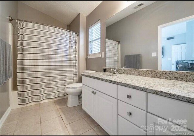 Building Photo - 2603 Clarencefield Dr