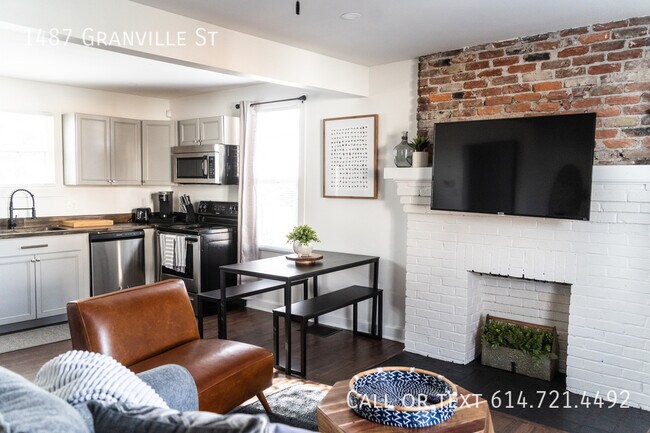 Building Photo - 1487 Granville St