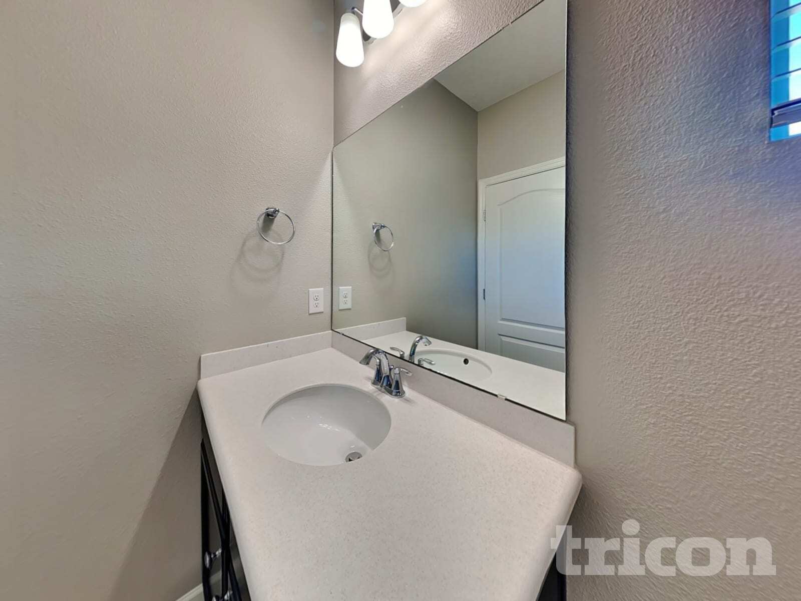 Building Photo - 38 Athens Dr