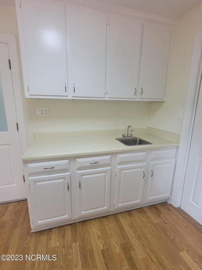 Building Photo - 4505 Wentworth Ct