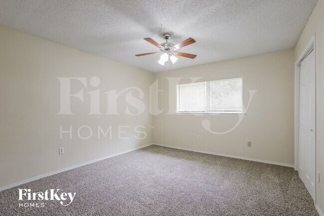 Building Photo - 20142 Misty Pines Dr