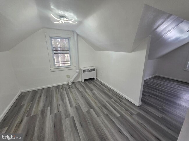 Building Photo - 522 Kuser Rd