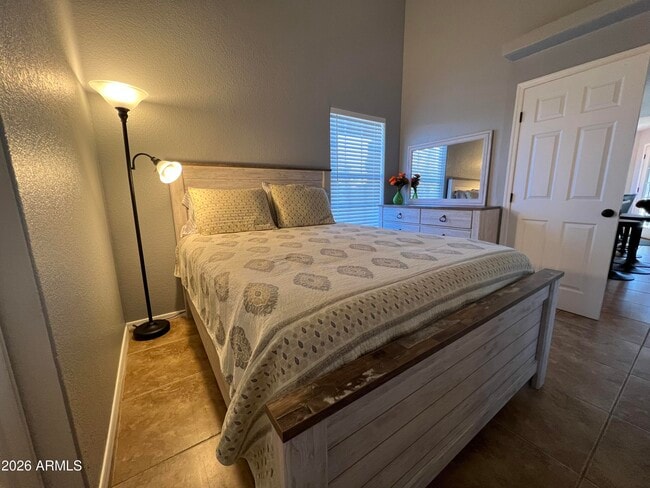 Building Photo - 255 S Kyrene Rd