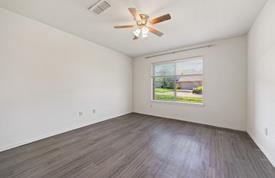 Building Photo - 8235 Summer Side Dr