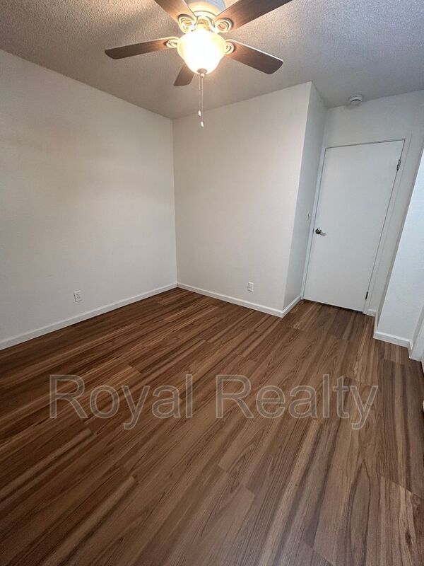 Building Photo - 92-1068-1068 Palahia St