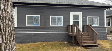 Building Photo - Cute 3 Bedroom 1 Bath Home