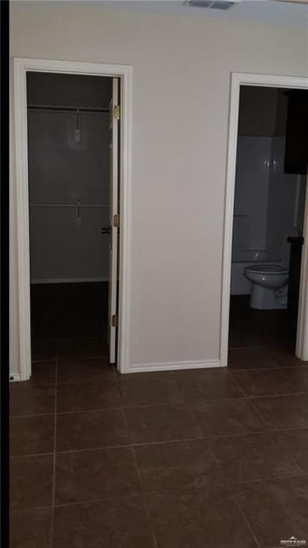 Building Photo - 6 W Candlelight Ln