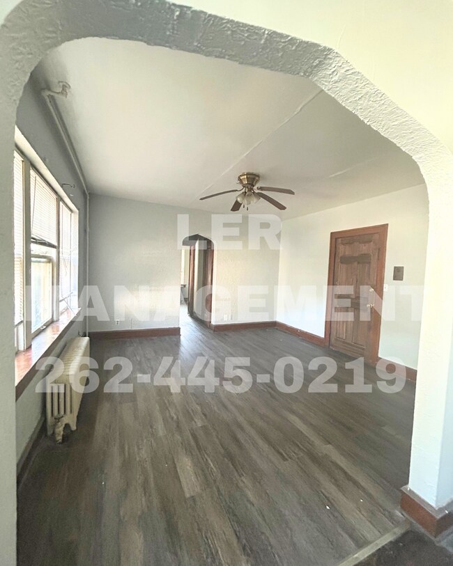 Interior Photo - 2701 Arlington Ave.