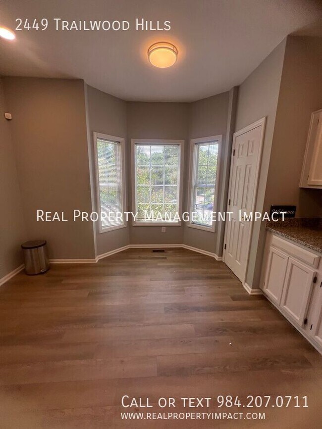 Building Photo - 2449 Trailwood Hills Dr