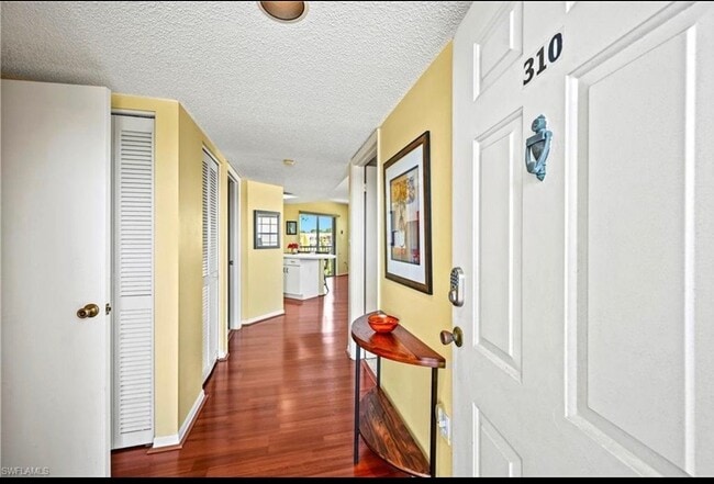 Building Photo - 481 Quail Forest Blvd