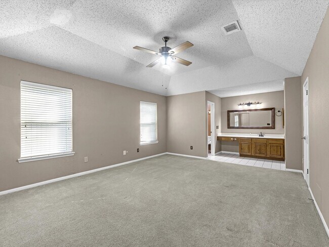 Building Photo - 11406 Sunshine Park Dr