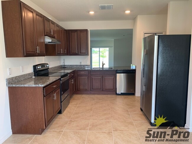 Building Photo - 2007 Glenbrooke Rd.