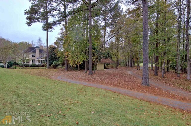 Building Photo - 404 Burgess Point