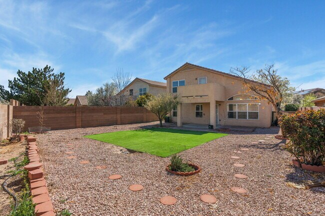 Building Photo - 7351 Sidewinder Dr NE