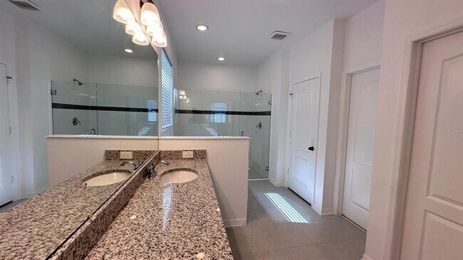 Building Photo - 3331 Forton Dr