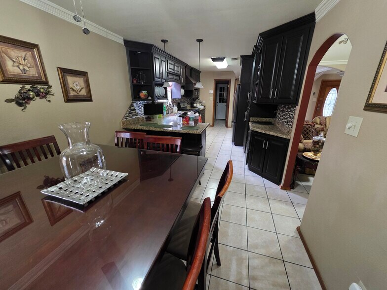 Fully Furnished - 209 La Silla Dr