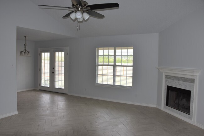 Building Photo - 1110 Amberton Pkwy