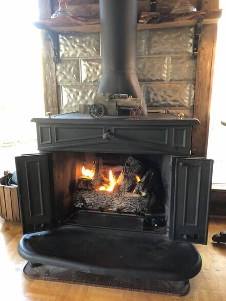 Building Photo - 297 Little River Ln