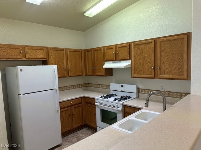 Building Photo - 2596 Land Rush Dr