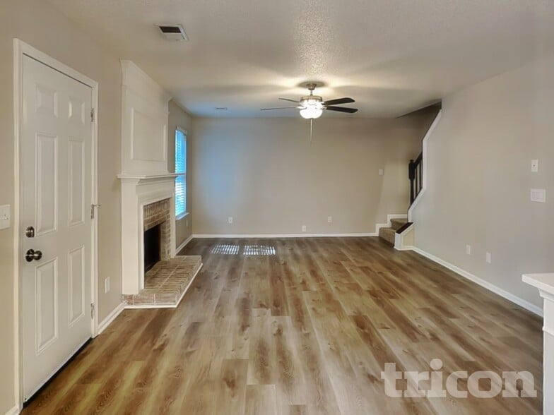 Building Photo - 14 Waterton Way