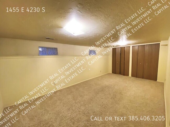 Building Photo - 1455 E 4230 S