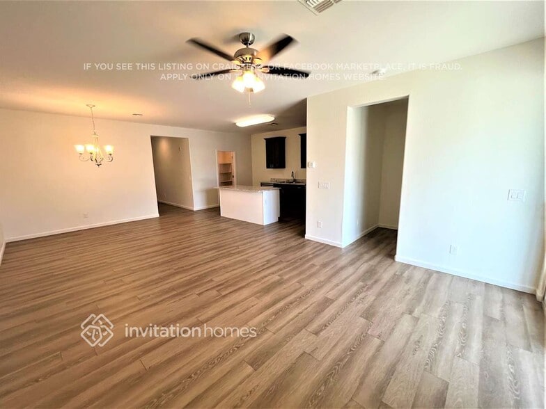 Building Photo - 17950 W Tina Ln