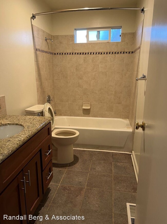 Building Photo - 2 br, 2 bath House - 10617 3rd Avenue SW