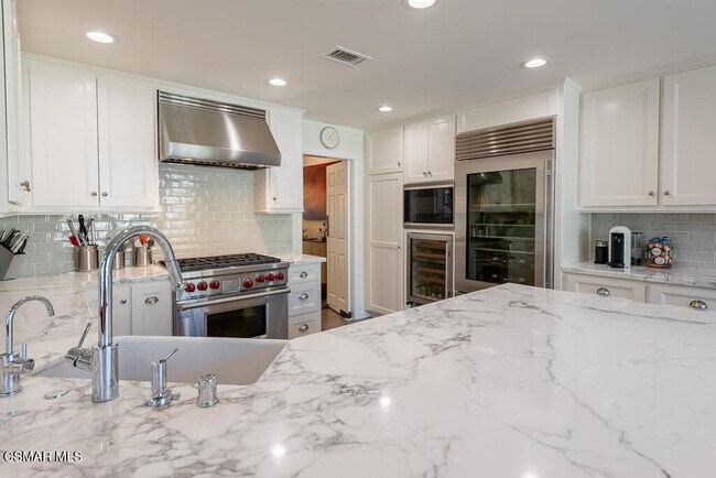 Building Photo - 2491 Swanfield Ct
