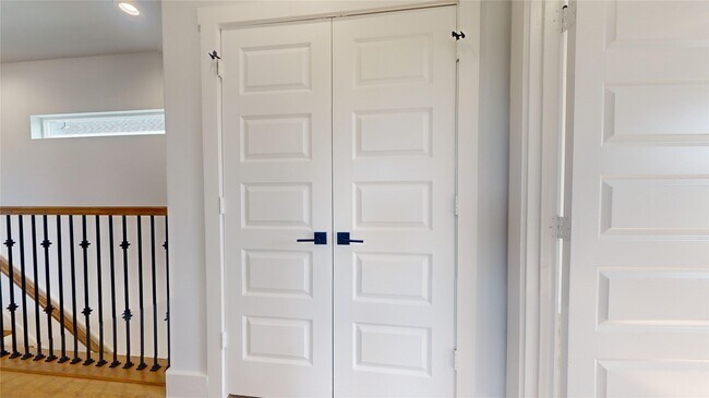 Building Photo - 12236 Kirkgard Dr