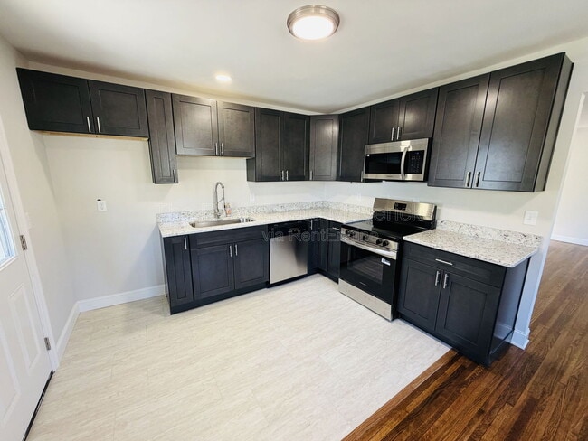 Building Photo - 4720 Pawnee Trail