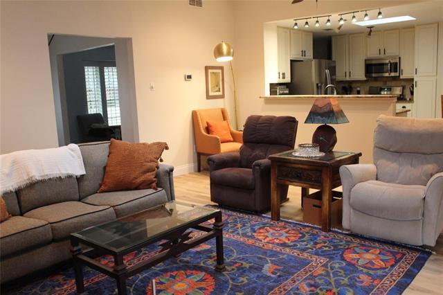 Building Photo - 14312 Tanglewood Dr