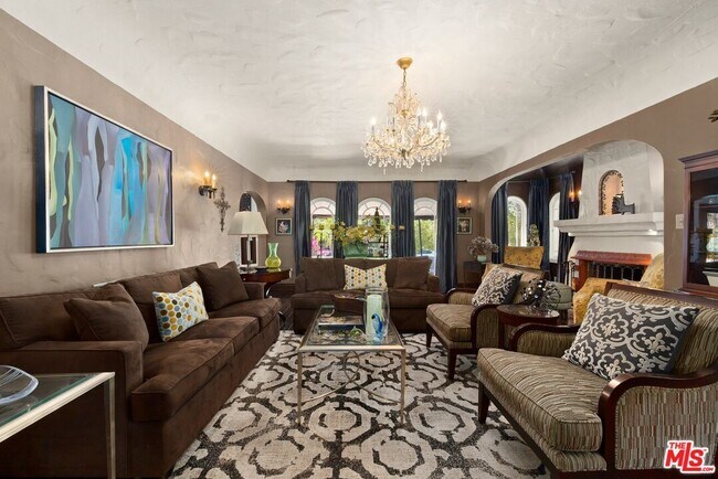 Building Photo - 6141 Warner Dr