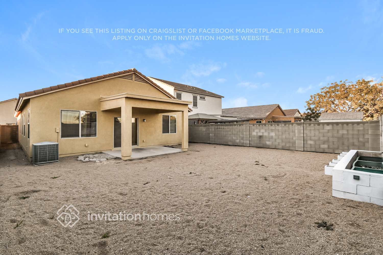 Building Photo - 4962 E Alamo St