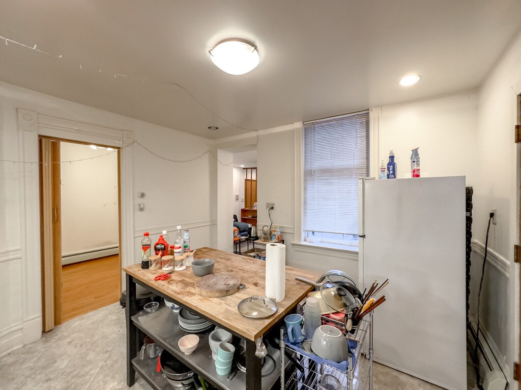 Building Photo - 2857 W Shakespeare Ave