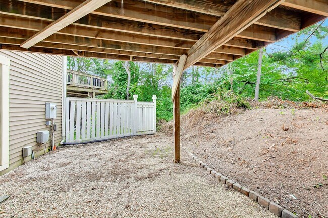 Building Photo - 2bd/2.5ba hideaway in the heart of Reston - incredible location $2750+util.