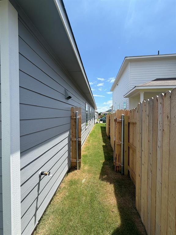 Building Photo - 2612 Towy Rd