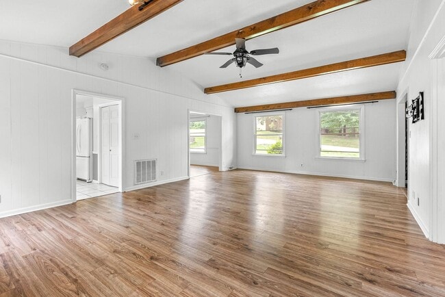 Building Photo - Pet Friendly Three Bedroom with Basement!