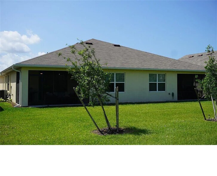 Rear of Villa - 25152 E Lenox Cir