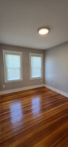 Building Photo - 22 Morton St